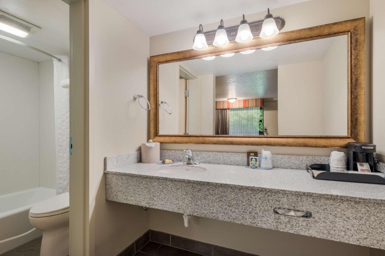 Best Western Town And Country Inn Cedar City Esterno foto