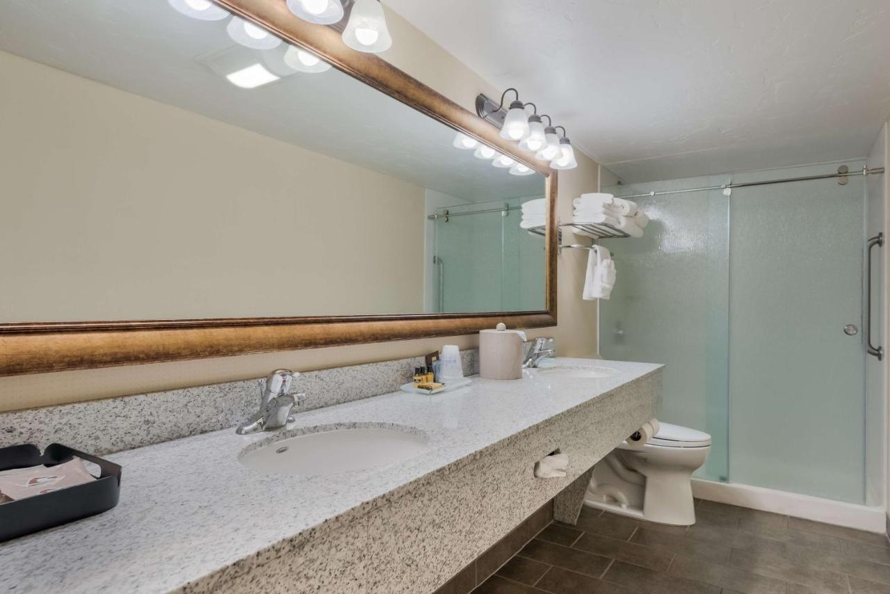 Best Western Town And Country Inn Cedar City Esterno foto